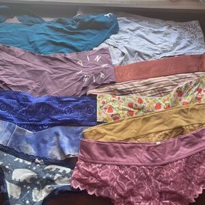 PINK & aerie : bundle of 10 panties size small & medium